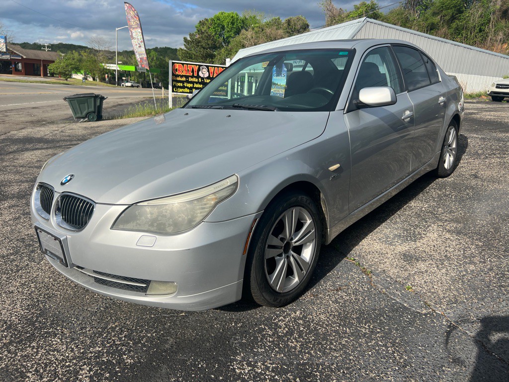 2010 BMW 5 Series Image 1