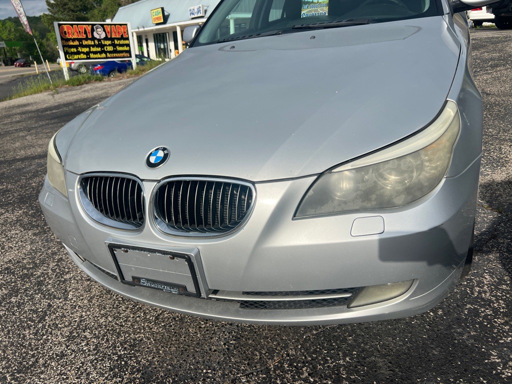 2010 BMW 5 Series Image 3