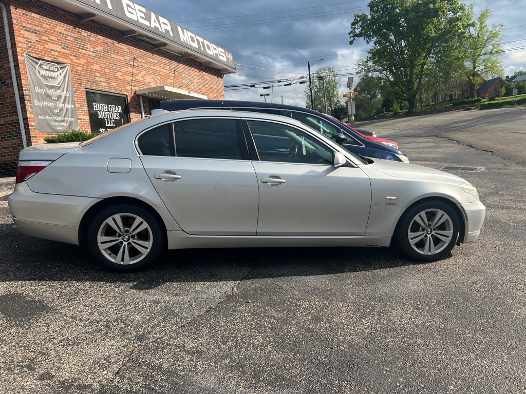 2010 BMW 5 Series Image 6