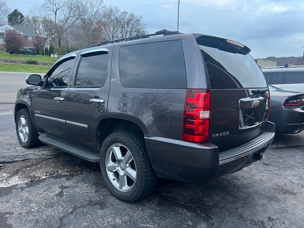 2011 Chevrolet Tahoe Image 6