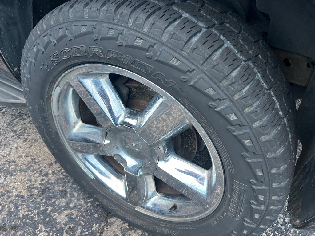 2011 Chevrolet Tahoe Image 10