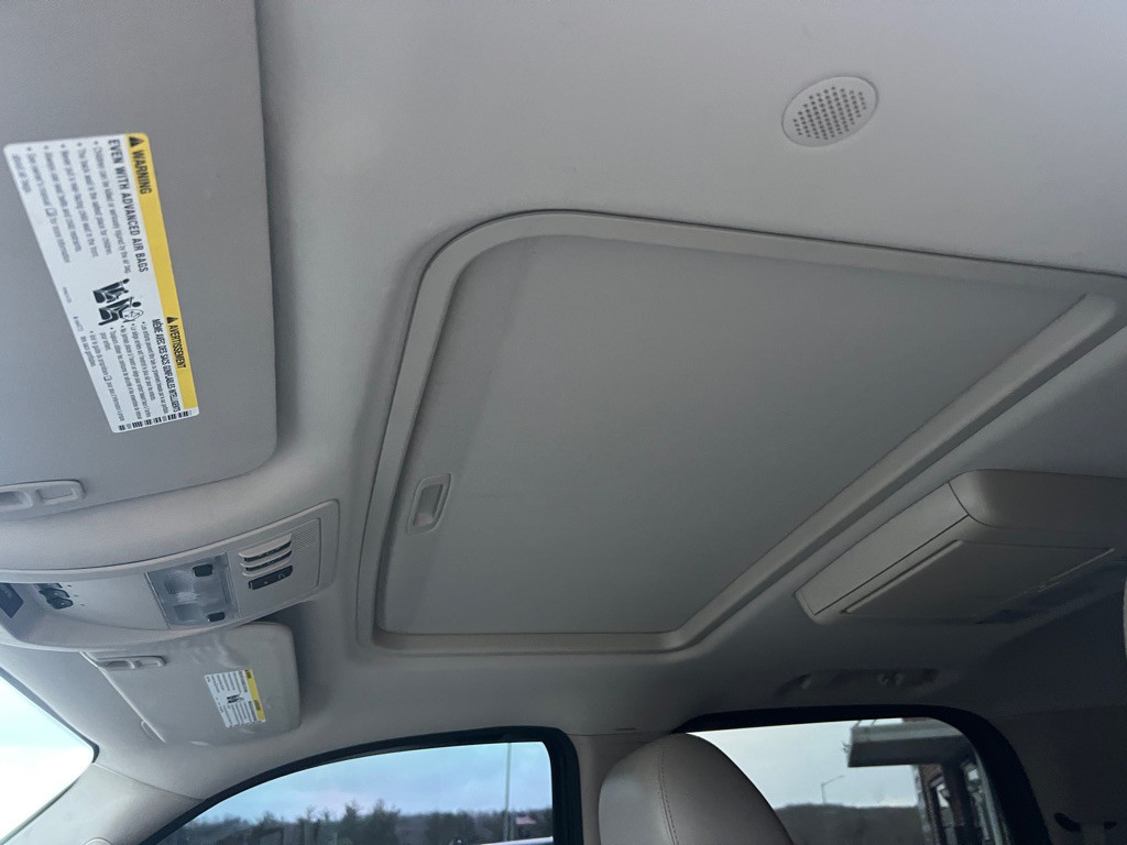 2011 Chevrolet Tahoe Image 16