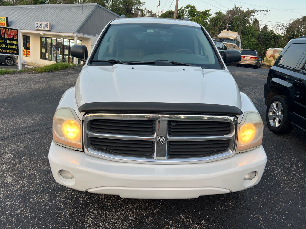 2005 Dodge Durango Image 2