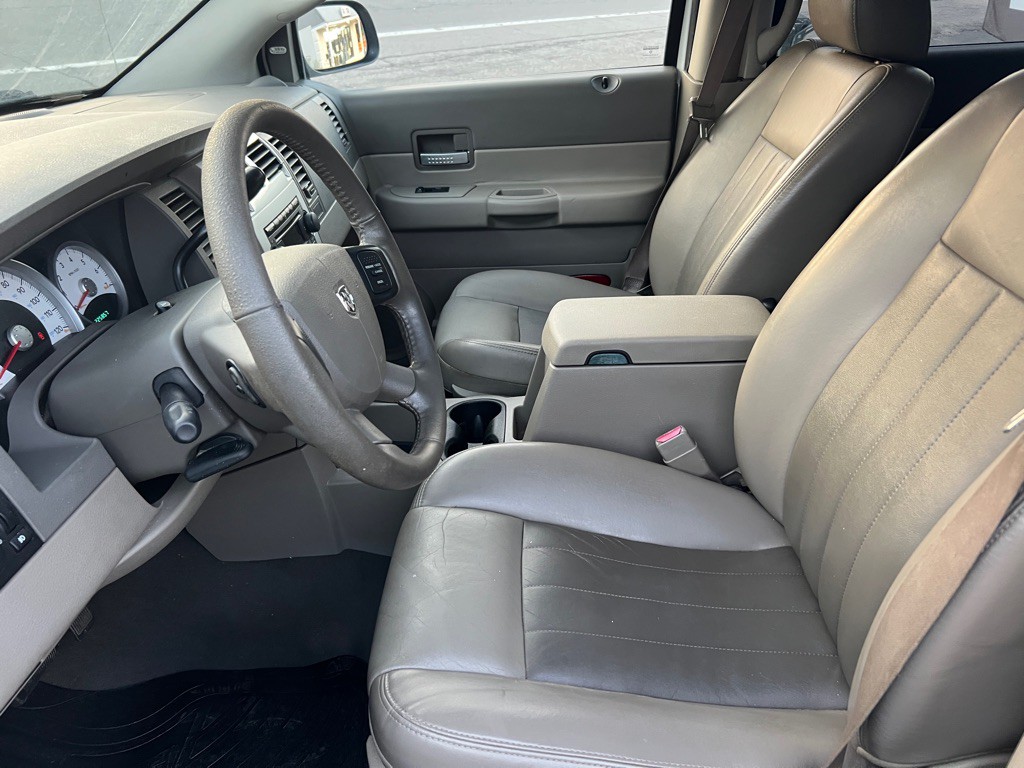 2005 Dodge Durango Image 8