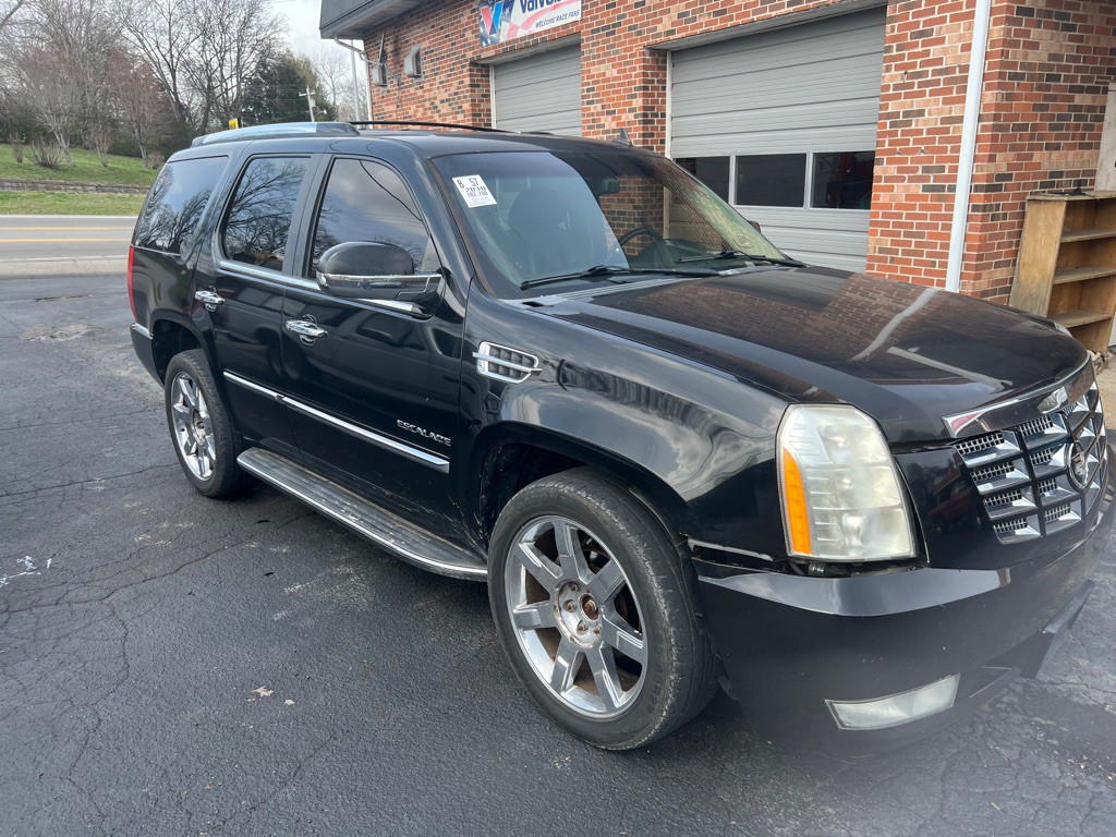 2010 Cadillac Escalade Image 3