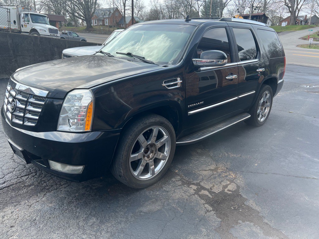 2010 Cadillac Escalade Image 7