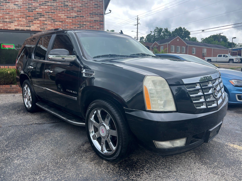 2010 Cadillac Escalade Image 17