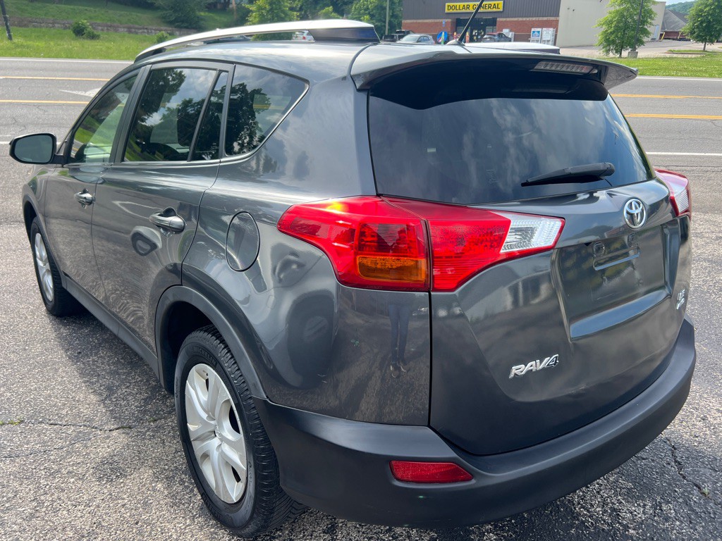 2013 Toyota Rav4 Image 11