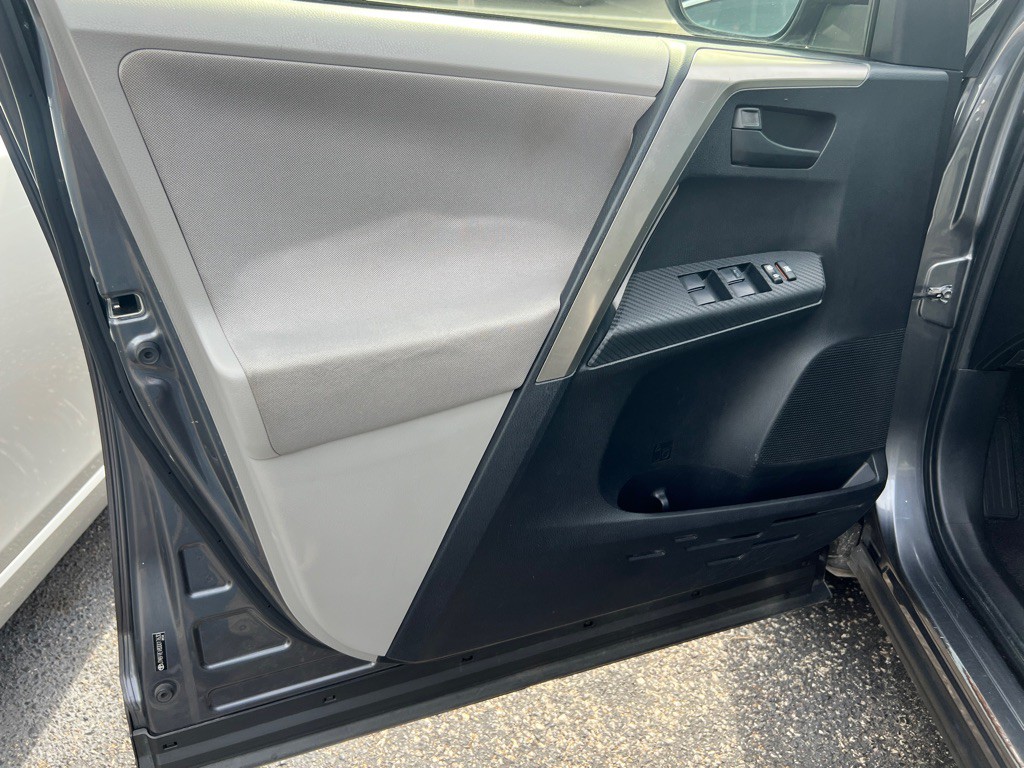 2013 Toyota Rav4 Image 19
