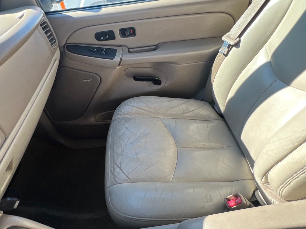 2005 Chevrolet Tahoe Image 18