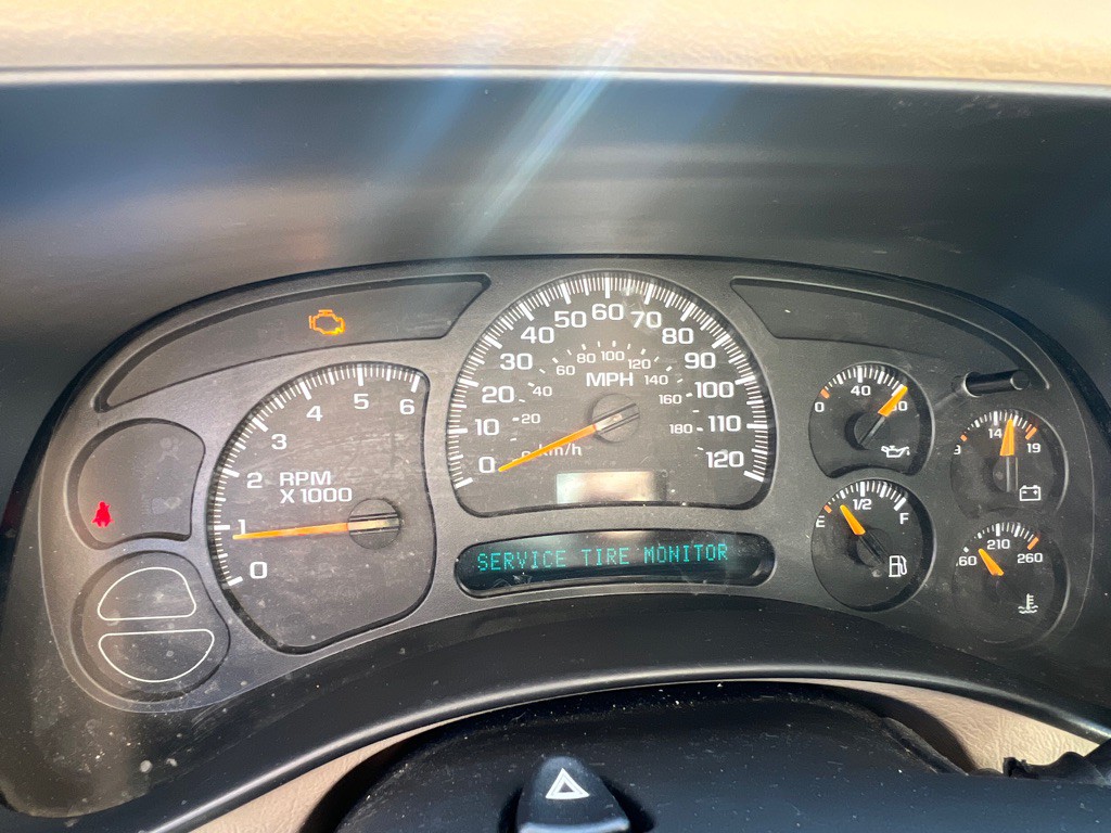 2005 Chevrolet Tahoe Image 20