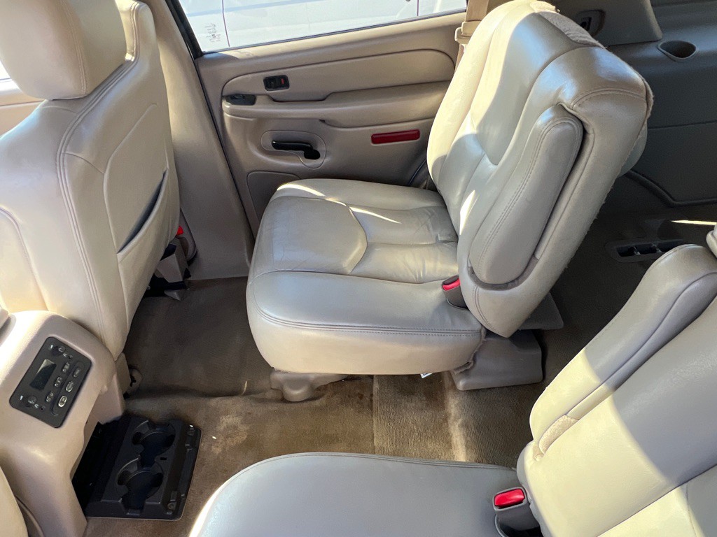 2005 Chevrolet Tahoe Image 23