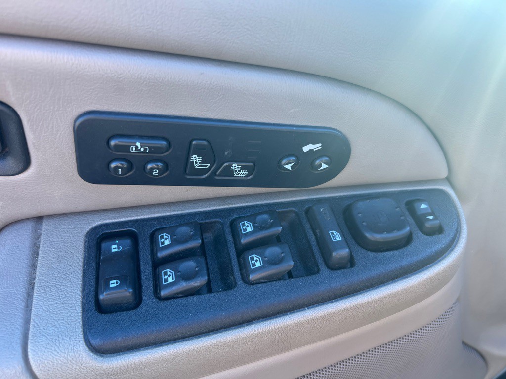 2005 Chevrolet Tahoe Image 26