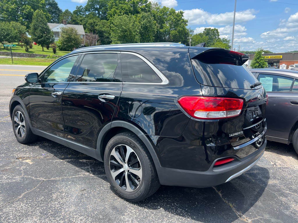 2017 Kia Sorento Image 8