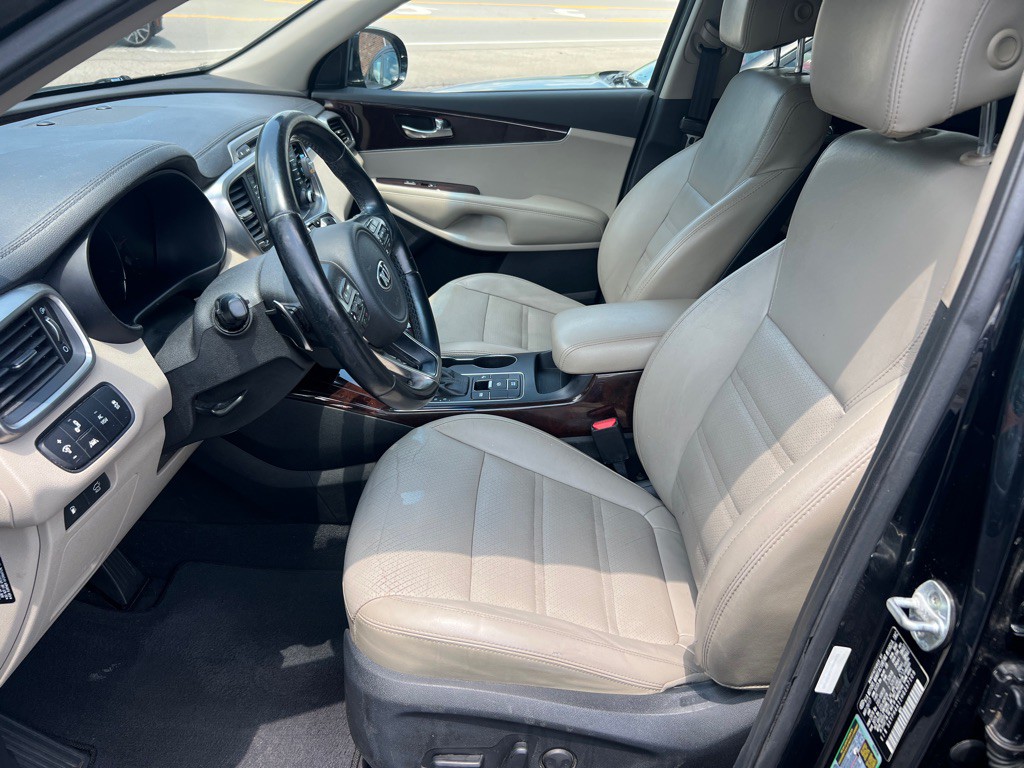 2017 Kia Sorento Image 11