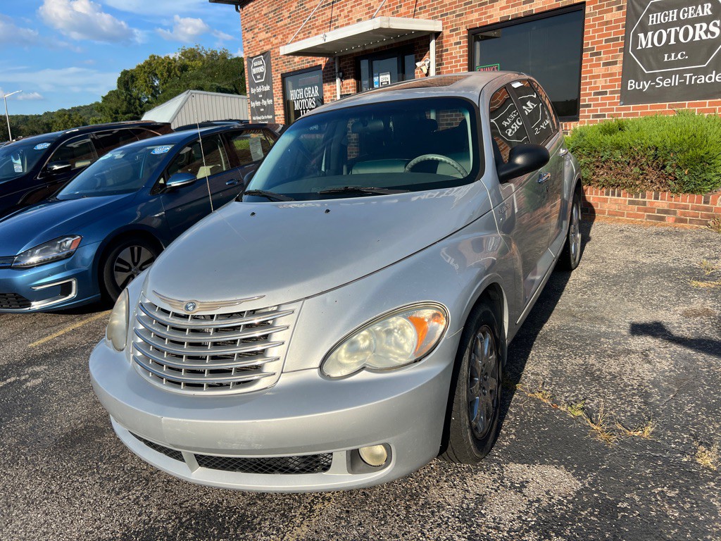 2006 Chrysler PT Cruiser Image 2