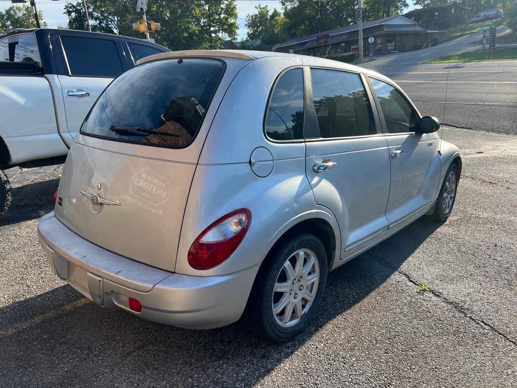 2006 Chrysler PT Cruiser Image 4