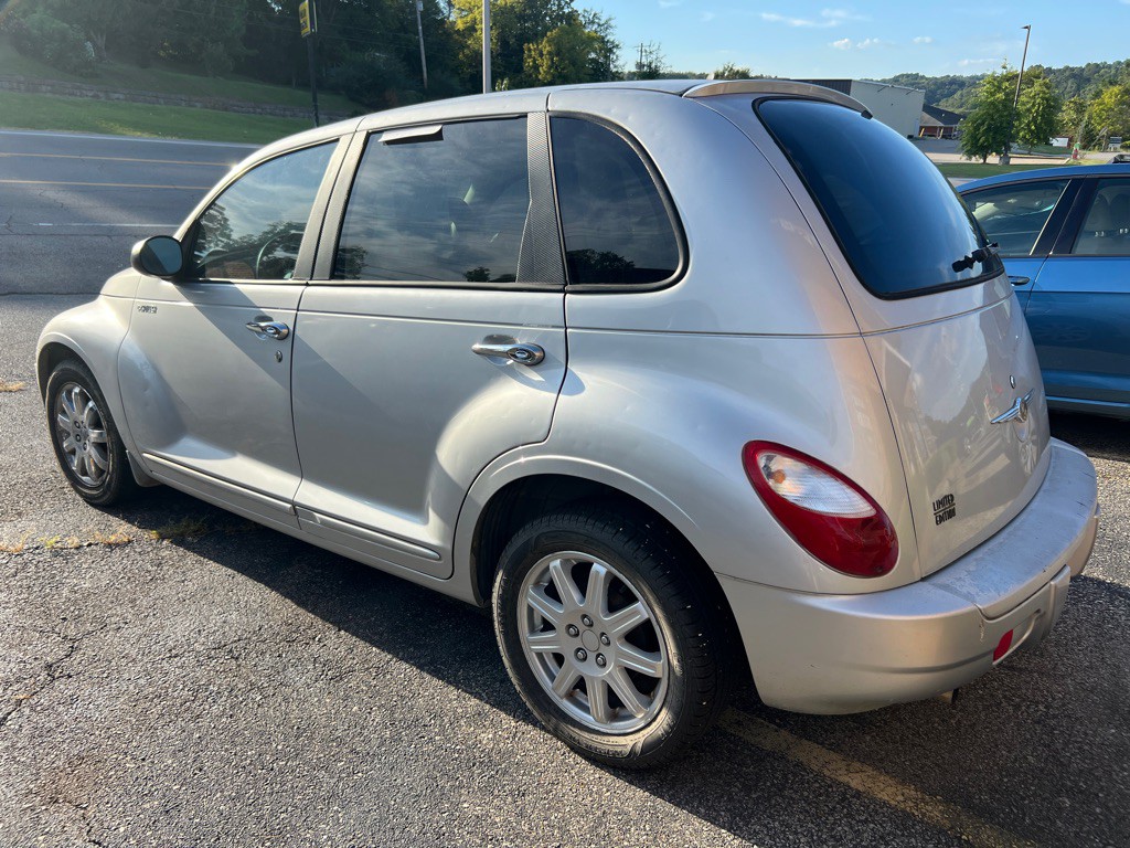 2006 Chrysler PT Cruiser Image 6