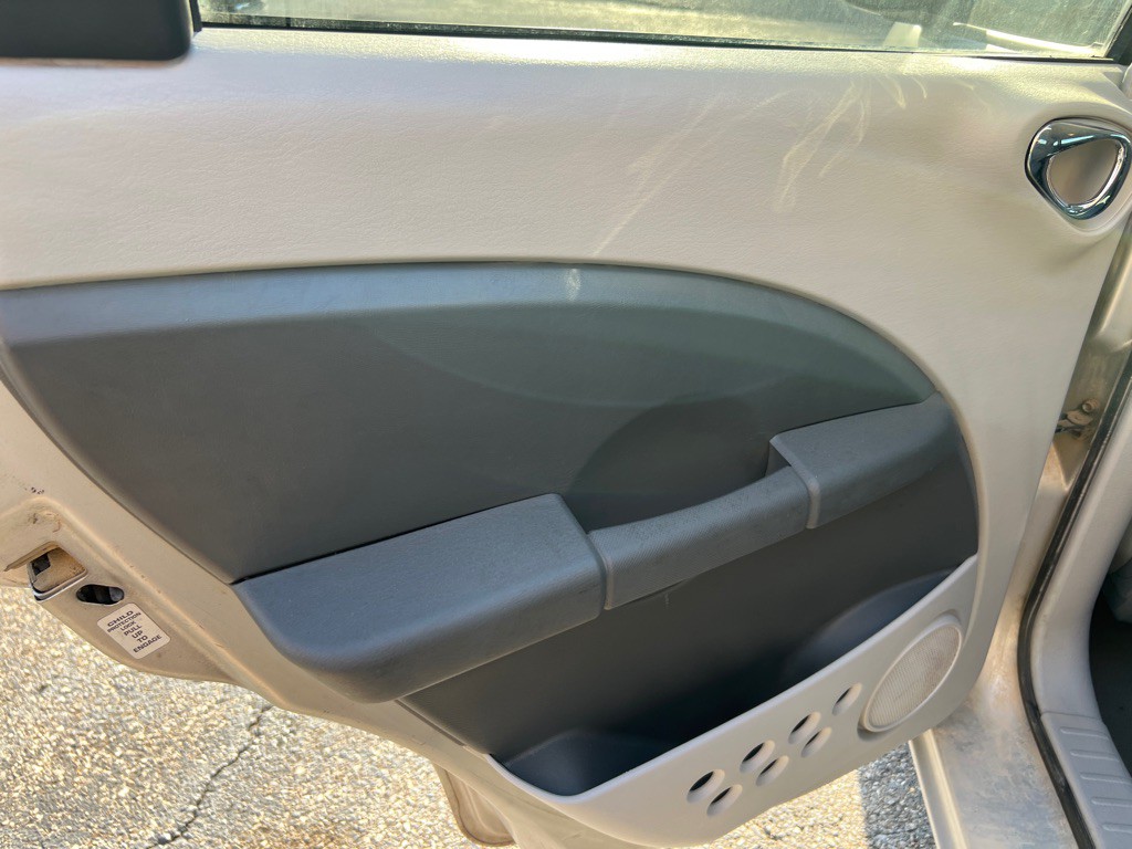 2006 Chrysler PT Cruiser Image 15