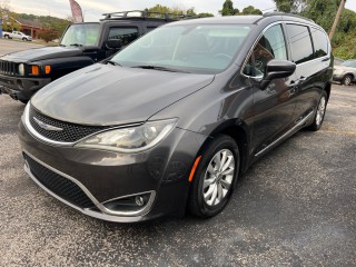 Image for 2017 Chrysler Pacifica Touring Plus ID: 7718354