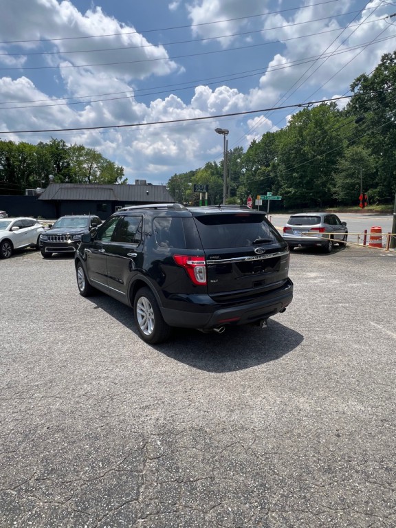 2015 Ford Explorer Image 2