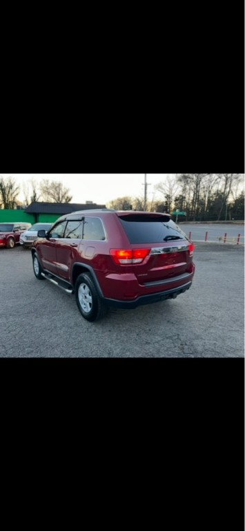 2012 Jeep Grand Cherokee Image 2