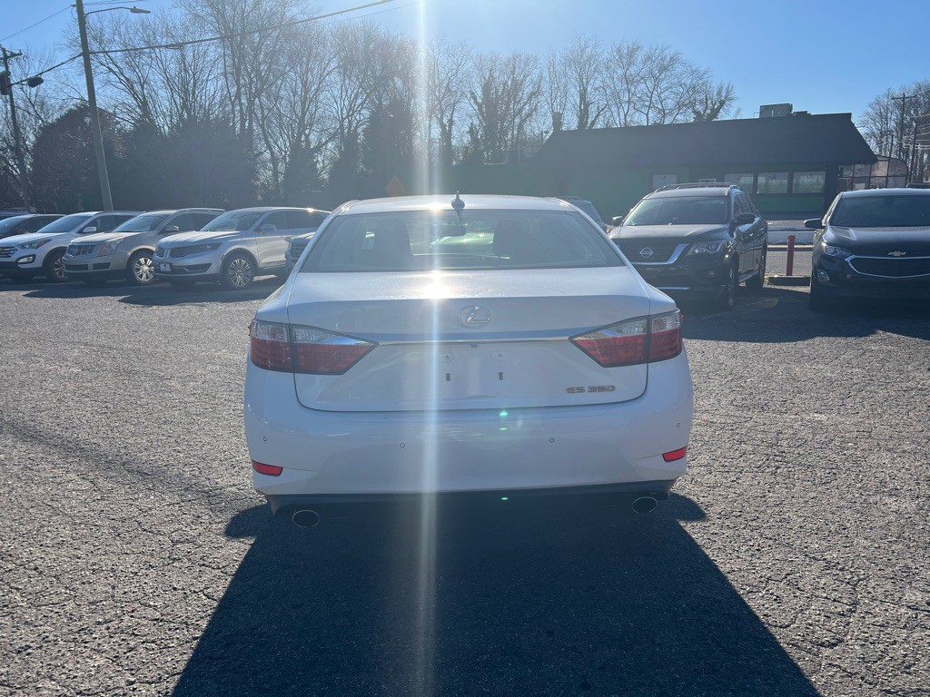 2013 Lexus ES 350 Image 3