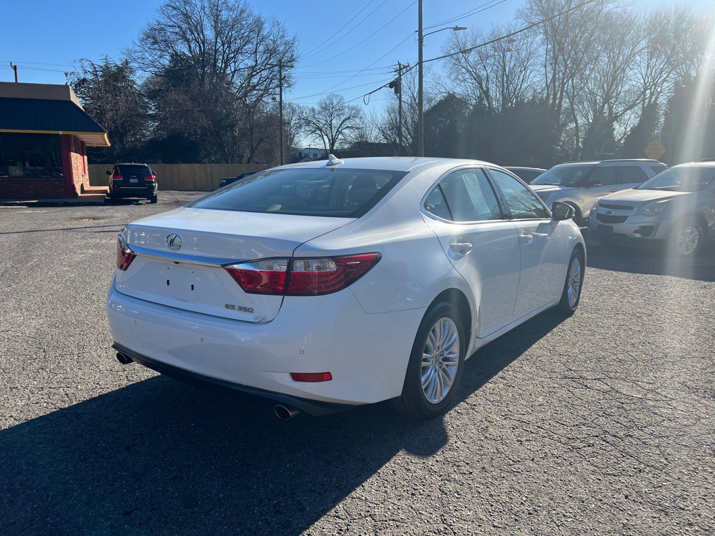 2013 Lexus ES 350 Image 4