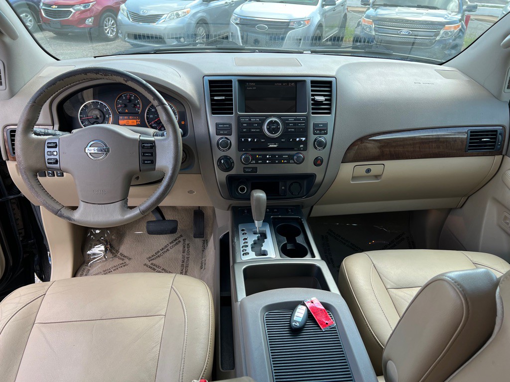 2012 Nissan Armada Image 9