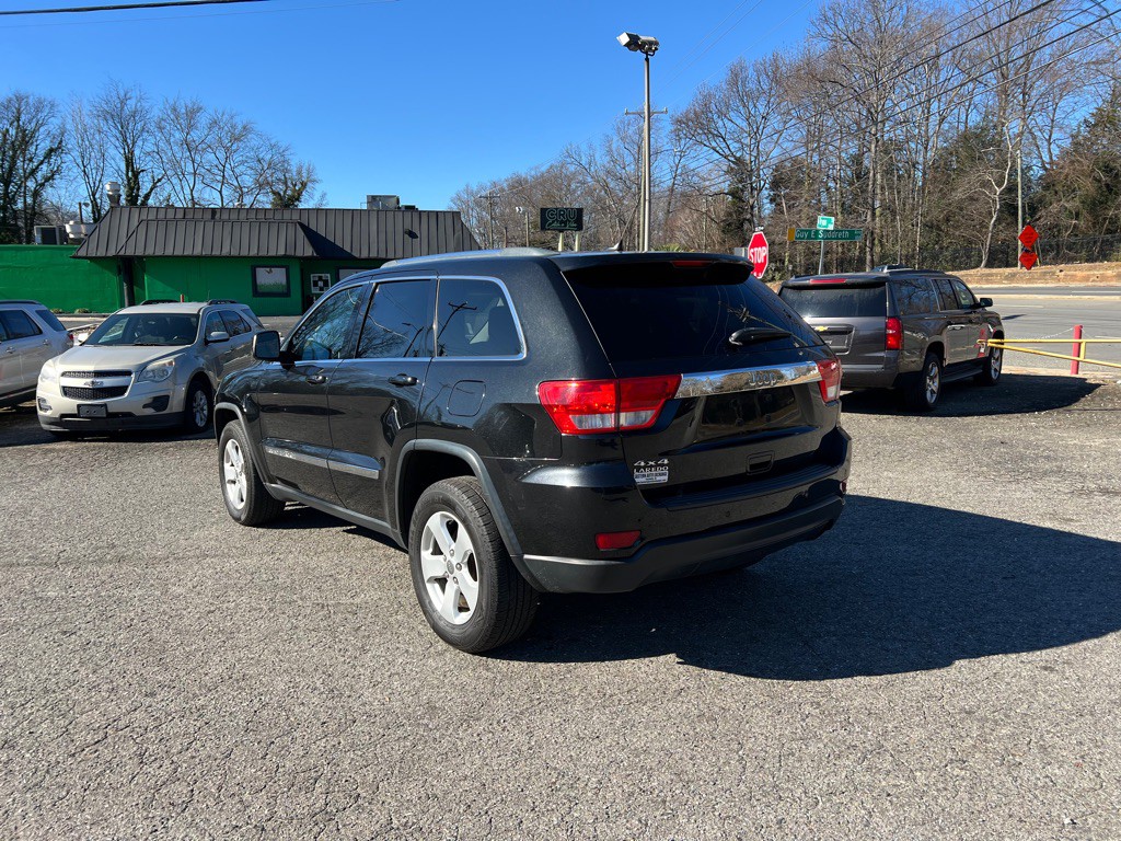 2012 Jeep Grand Cherokee Image 2
