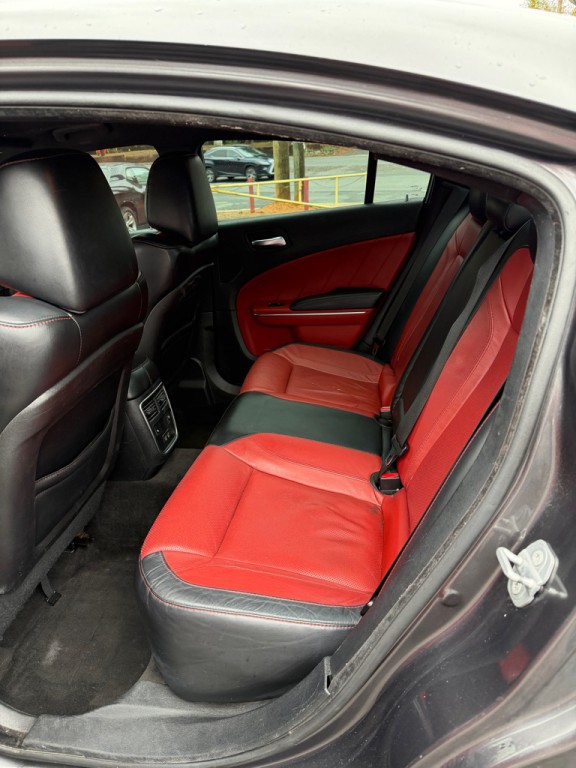 2016 Dodge Charger Image 9