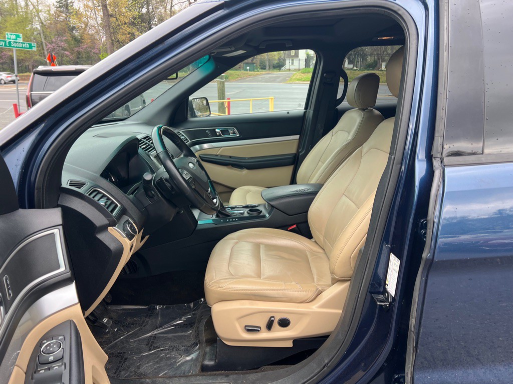 2016 Ford Explorer Image 6