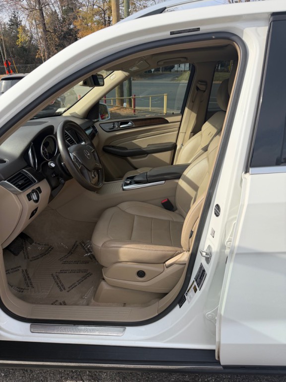 2015 Mercedes-Benz M-Class Image 6