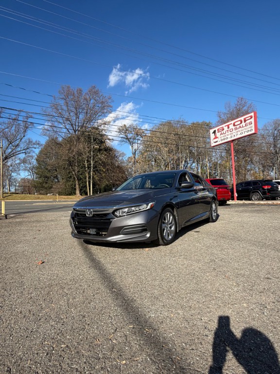 2018 Honda Accord Image 1