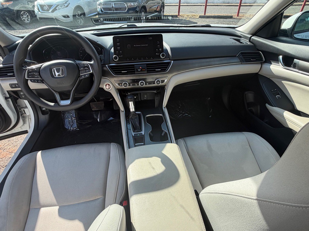 2019 Honda Accord Image 8