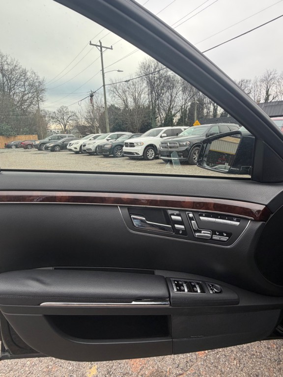 2011 Mercedes-Benz S-Class Image 6