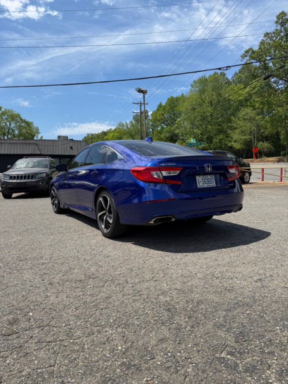2019 Honda Accord Image 2