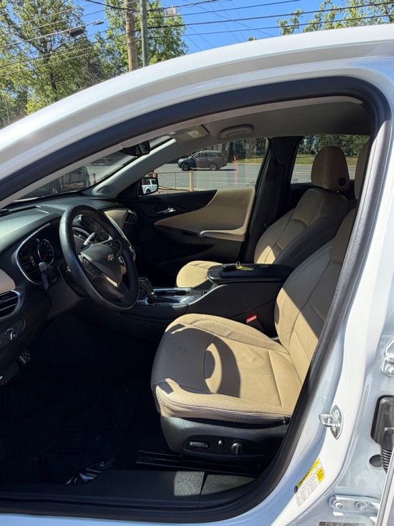 2017 Chevrolet Malibu Image 6