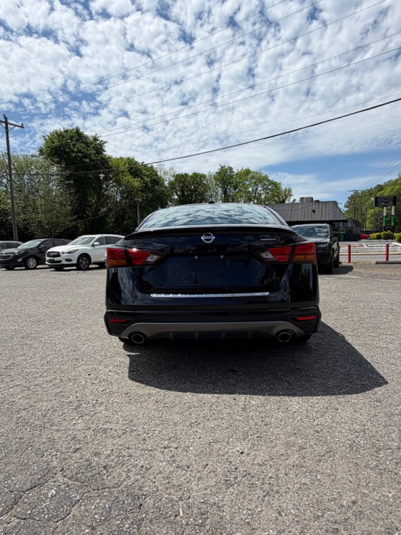 2022 Nissan Altima Image 3