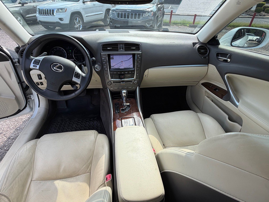 2012 Lexus IS 250 Image 8