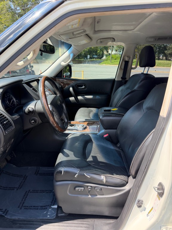 2015 INFINITI QX80 Image 6