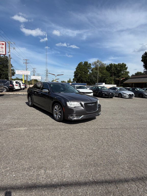 2015 Chrysler 300 Image 5