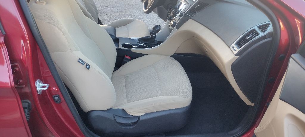 2012 Hyundai Sonata Image 7
