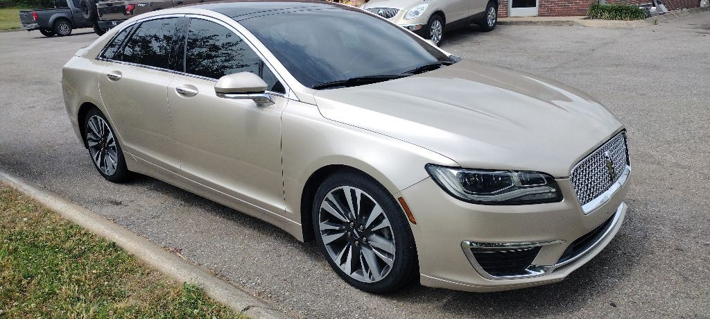 2017 Lincoln MKZ Image 3