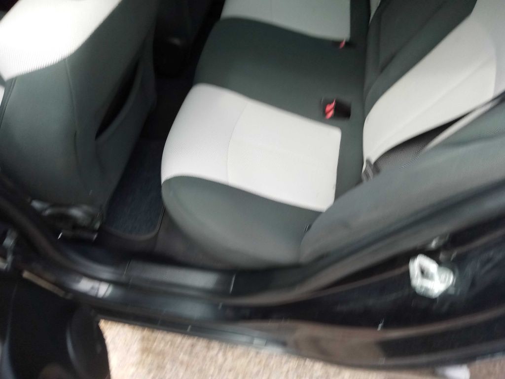 2011 Chevrolet Cruze Image 6