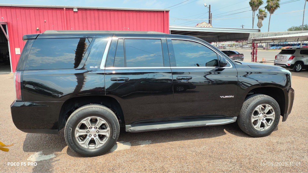 2015 GMC Yukon Image 2