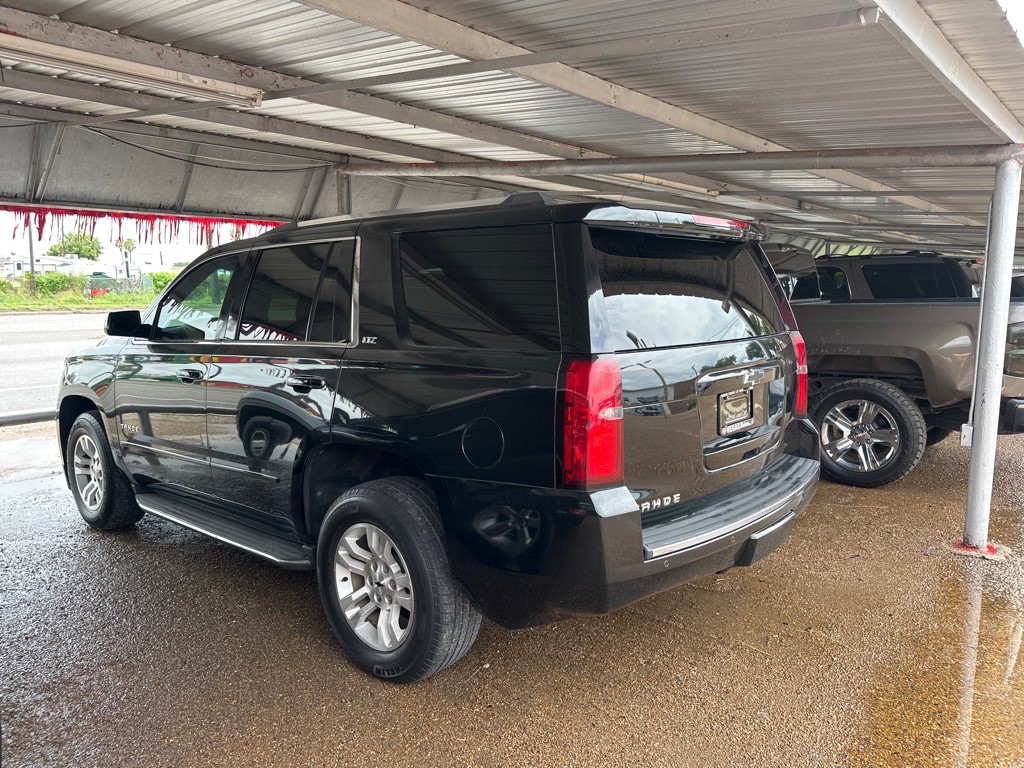 2015 Chevrolet Tahoe Image 2