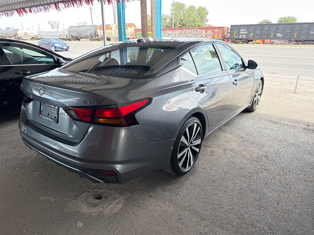2019 Nissan Altima Image 2