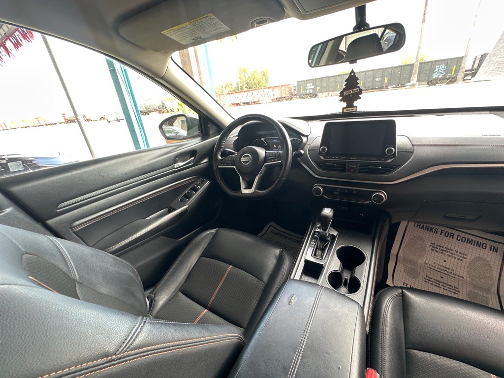2019 Nissan Altima Image 4