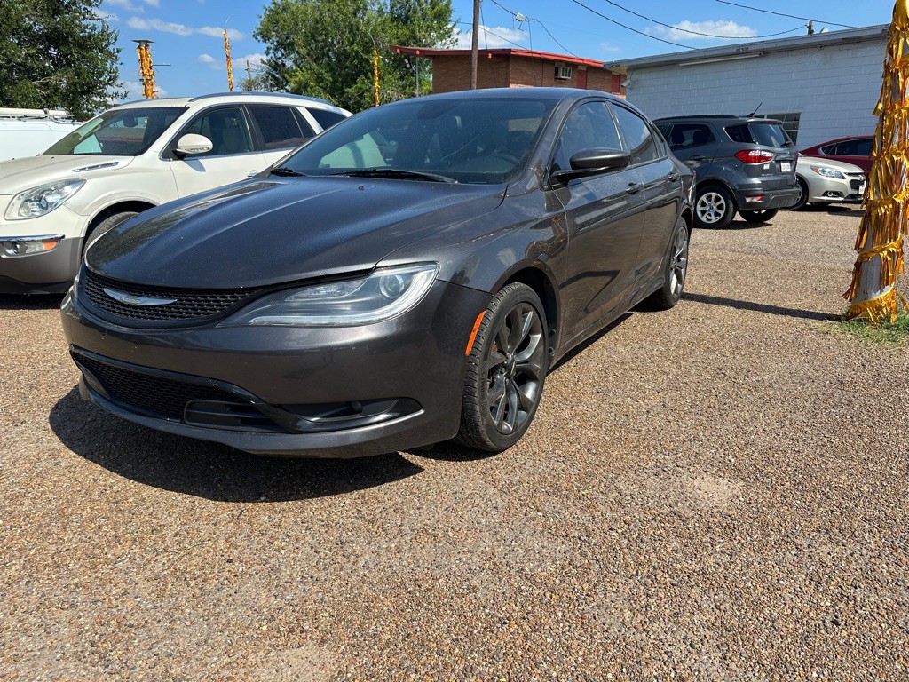 2015 Chrysler 200 Image 1